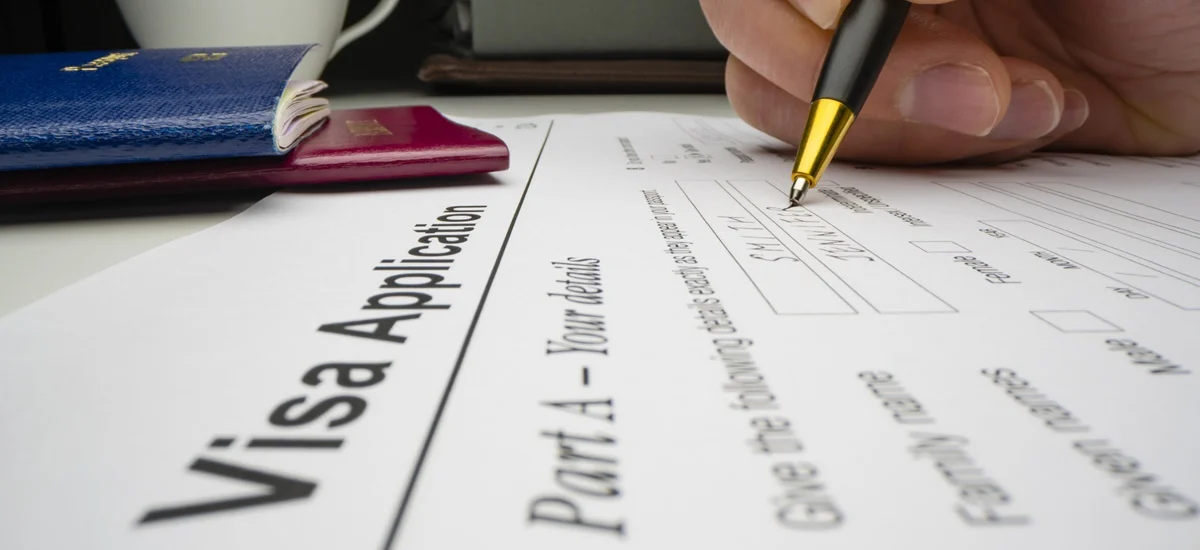 Immigrate to Oman from the UK
